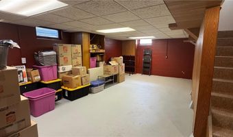 2009 W Oakland Ave, Austin, MN 55912