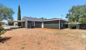 810 NE 6th St, Andrews, TX 79714