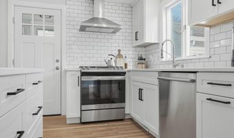42 Matthies St, Beverly, MA 01915