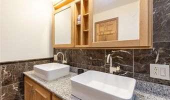 676 N Ellicott Creek Rd, Amherst, NY 14228