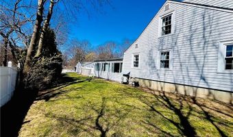 109 Rogers Ave, Barrington, RI 02806