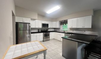 34 Lakeside Dr, Alloway, NJ 07461