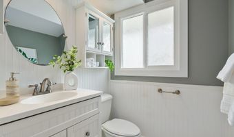 1361 Akalani Loop, Kailua, HI 96734