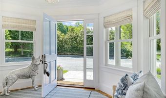 169 Wellington Ave, Newport, RI 02840