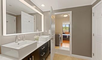 1 Tupperware Dr 226, North Smithfield, RI 02896