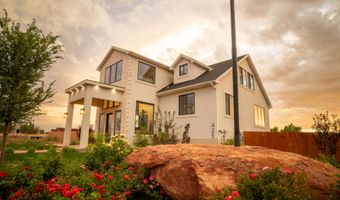 425 S PIONEER St, Colorado City, AZ 86021