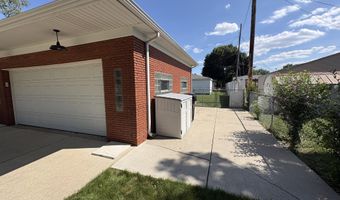 8908 Fox Ave, Allen Park, MI 48101
