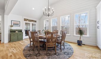 741 Fawns Glen Pl, Clover, SC 29710