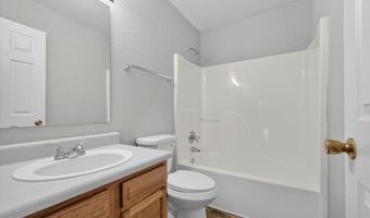 8133 Maple Stream Ln, Indianapolis, IN 46217
