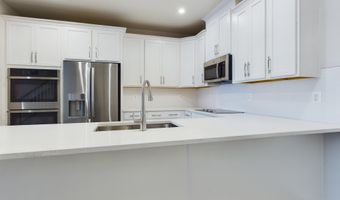 43801 MIDDLEWAY Ter, Ashburn, VA 20147