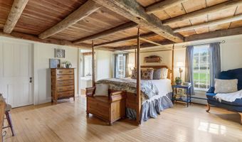 5 Old Manchester Rd, Amherst, NH 03031