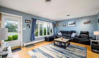 453 Cable Ave, Beachwood, NJ 08722