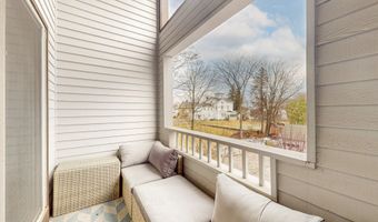 20 Raymond Pl 3-14B, Danbury, CT 06810