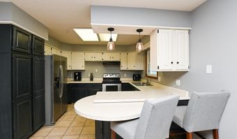 508 Rosemary Ln, Anamosa, IA 52205