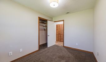 5811 Monroe St, Baker, FL 32531