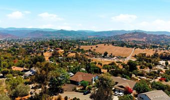 1329 Park Hill Ln, Escondido, CA 92025