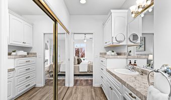 517 Lakota Way, Ashland, OR 97520