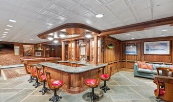 6 Pine Hill Rd, Burlington, CT 06013