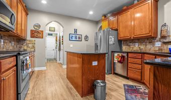 7680 Black Walnut Dr, Avon, IN 46123