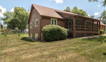 918 King St, Baldwin City, KS 66006
