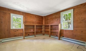 57 Roberts Cove Rd, Alton, NH 03809