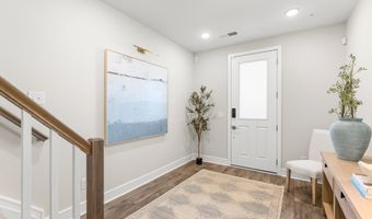 20801 LAMLASH Ter, Ashburn, VA 20147
