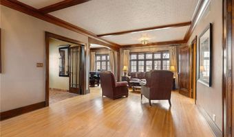 907 1st Dr NW, Austin, MN 55912