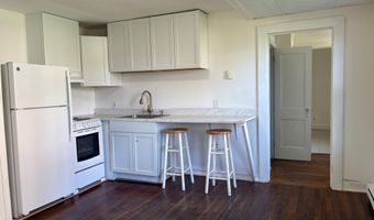 35 B Circle St, Bristol, CT 06010