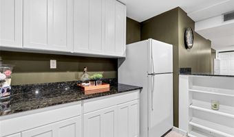 1431 Dietrich Oaks Dr, Ballwin, MO 63021