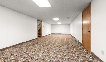 3300 N LAWE St, Appleton, WI 54911