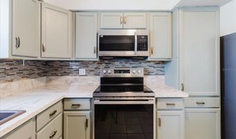 6212 FLORIDA Cir W, Apollo Beach, FL 33572