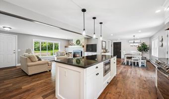 121 Packard Dr, Bangor, ME 04401