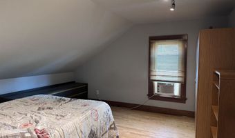 208 E CALUMET St, Appleton, WI 54915