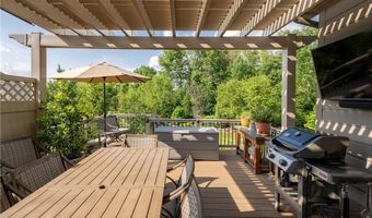 609 Burgess Cir, Aurora, OH 44202