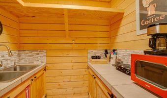 169 Coyote Loop, Arroyo Hondo, NM 87513