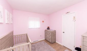 107 6th St, Barnegat, NJ 08005