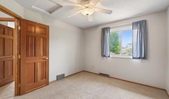 15062 Crane St NW, Andover, MN 55304