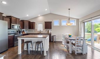 1100 Hunter Ct, Adel, IA 50003