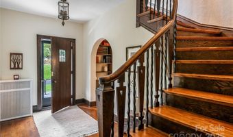 21 Lynwood Rd, Asheville, NC 28804