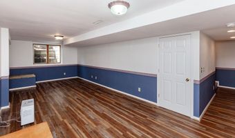 3806 Columbine Ave, Ames, IA 50010