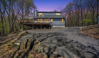 25 Arciel Dr, Albrightsville, PA 18210