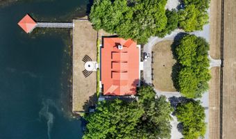 1484 Old Rosebud Trl, Awendaw, SC 29429