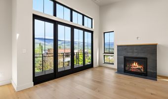 138 Clear Creek Dr, Ashland, OR 97520