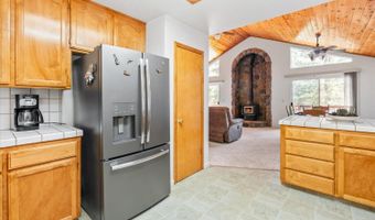 2661 Grenoble Dr, Arnold, CA 95223