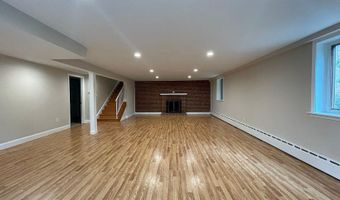 2356 S PIERCE St, Arlington, VA 22202