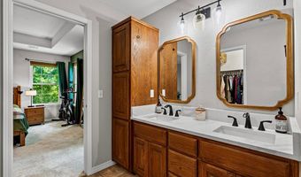 25 Overton Dr, Bella Vista, AR 72714