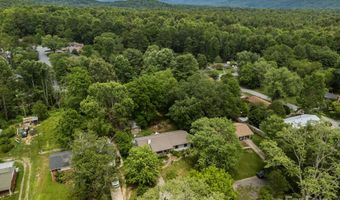 20 Summit Dr, Arden, NC 28704