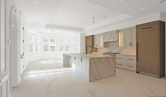 67 Robin Ln, Alpine, NJ 07620