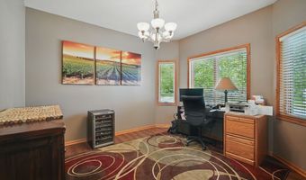 4942 Hemingway Dr, Ames, IA 50014