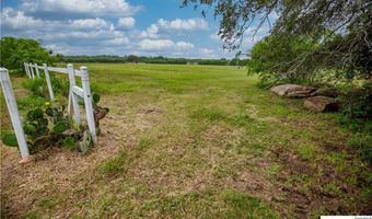 La Vernia Road, Adkins, TX 78101